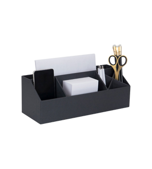 Schwarzer Desktop-Organizer hält Telefon, Notizzettel, Stifte und Schere auf einem Tisch.