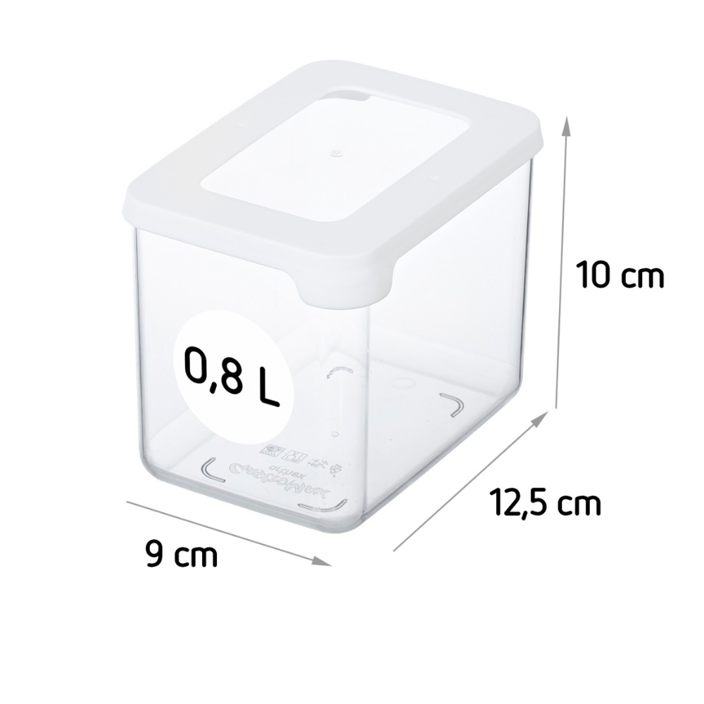 Die Orthex SmartStore Vorratsdosen KLAR - Weiss ist ein 0,8-Liter-Vorratsbehälter aus klarem Kunststoff mit weißem Deckel. Er ist luftdicht, stapelbar und misst 10 cm Höhe, 12,5 cm Breite und 9 cm Tiefe für eine frische und organisierte Lebensmittelaufbewahrung.